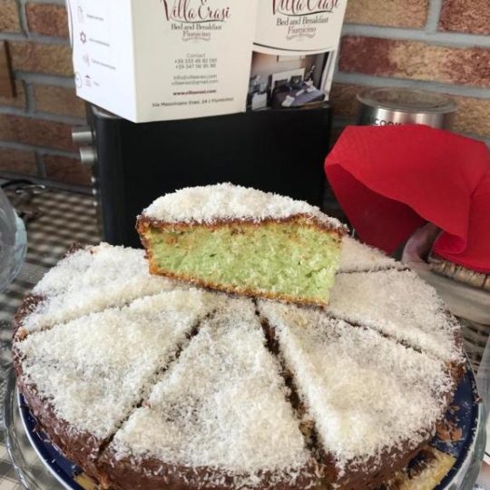 https://www.villaerasi.com/wp-content/uploads/2020/03/villa-erasi-foto-booking-colazione-3-540x540.jpg